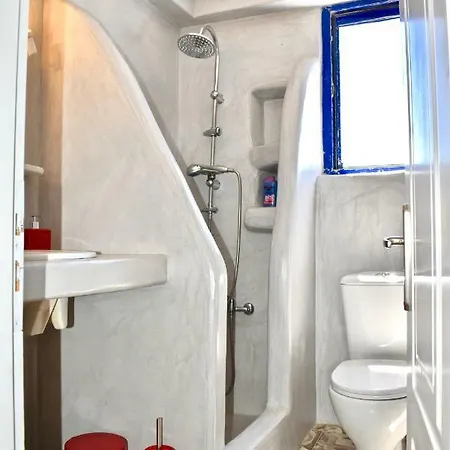 Nikos' Holiday Holiday home *