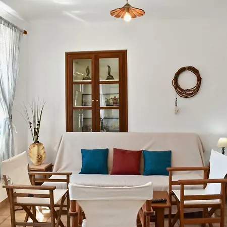 Nikos' Holiday Holiday home